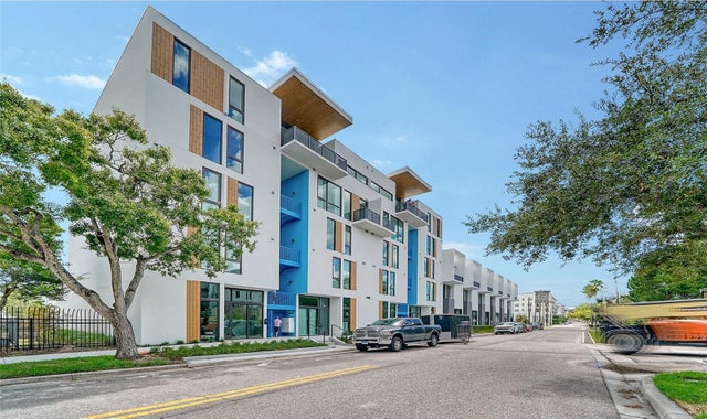 1558 4th Street 210, SARASOTA