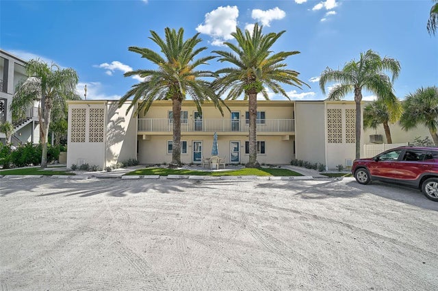 5950 Midnight Pass Road 101, SARASOTA
