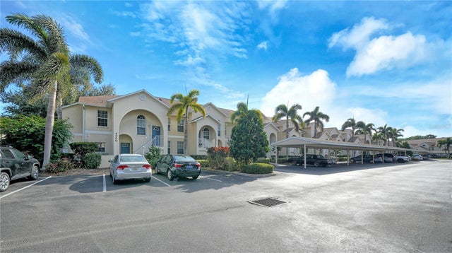 4250 Players Place 2612, SARASOTA