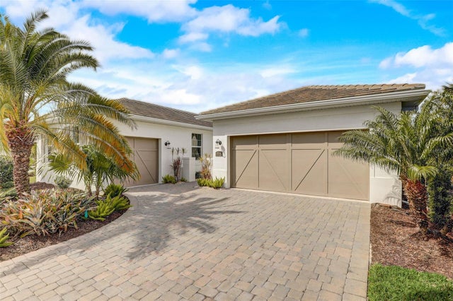 7725 Sandhill Lake Drive, SARASOTA