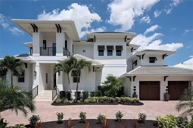 130 North Blvd Of The Presidents, SARASOTA