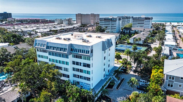 1200 East Peppertree Lane 601, SARASOTA