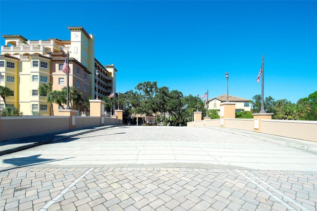 1921 Monte Carlo Drive 603, SARASOTA