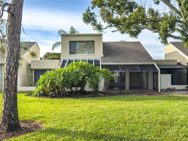 2375 Lakeside Mews D2, SARASOTA