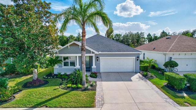 11842 Forest Park Circle, BRADENTON
