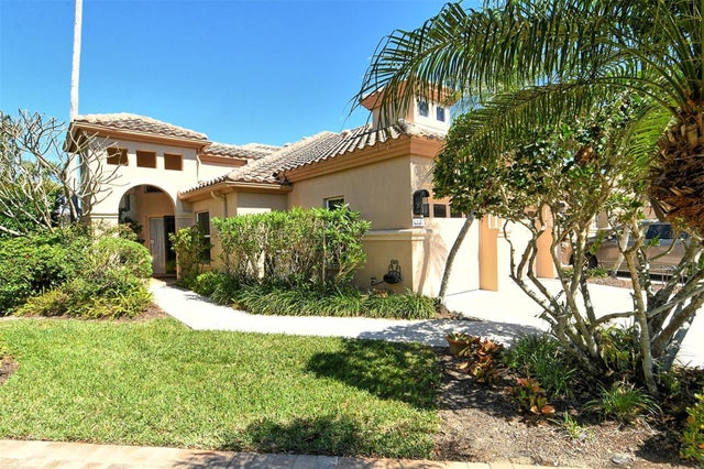 4141 Entrada Court, SARASOTA