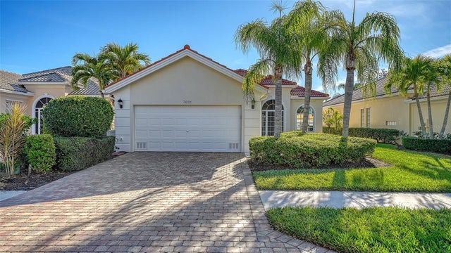 7681 Uliva Way, SARASOTA