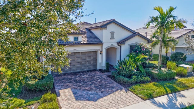 5635 Rain Lily Court, SARASOTA