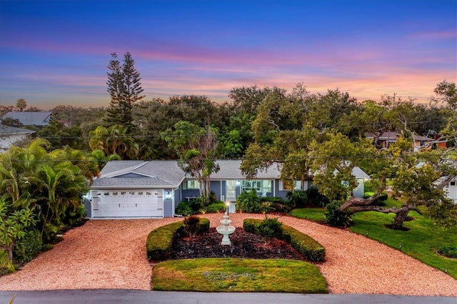 1837 Upper Cove Terrace, SARASOTA