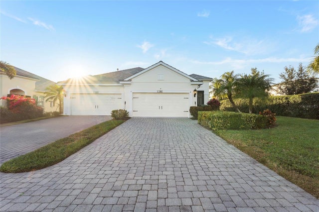 1806 Lake George Cove, BRADENTON