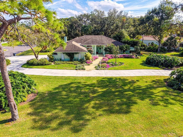 7604 Weeping Willow Circle, SARASOTA