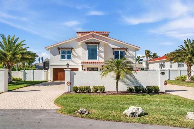 1725 Baywood Drive, SARASOTA
