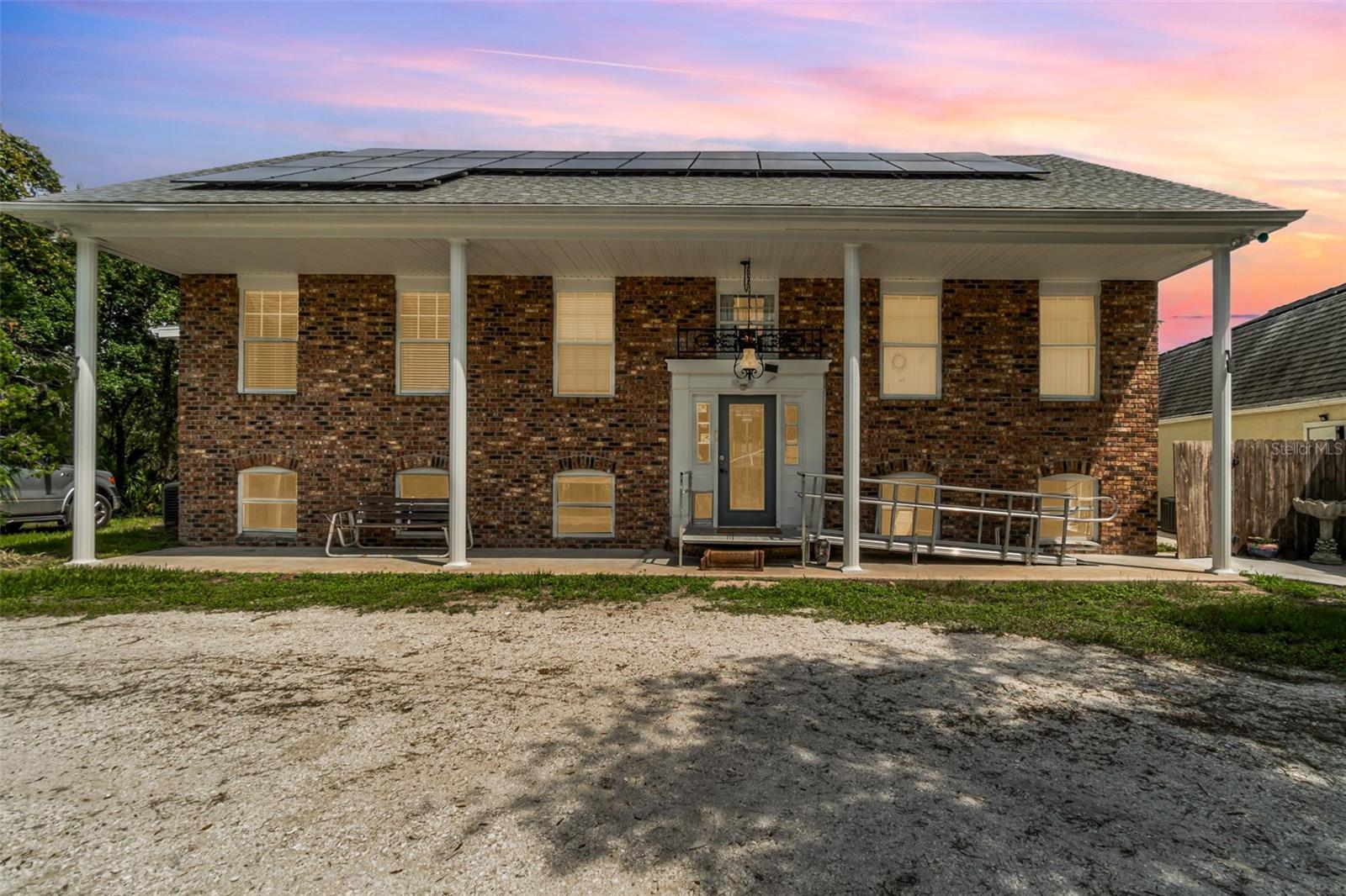 Photo of Listing #C7511402