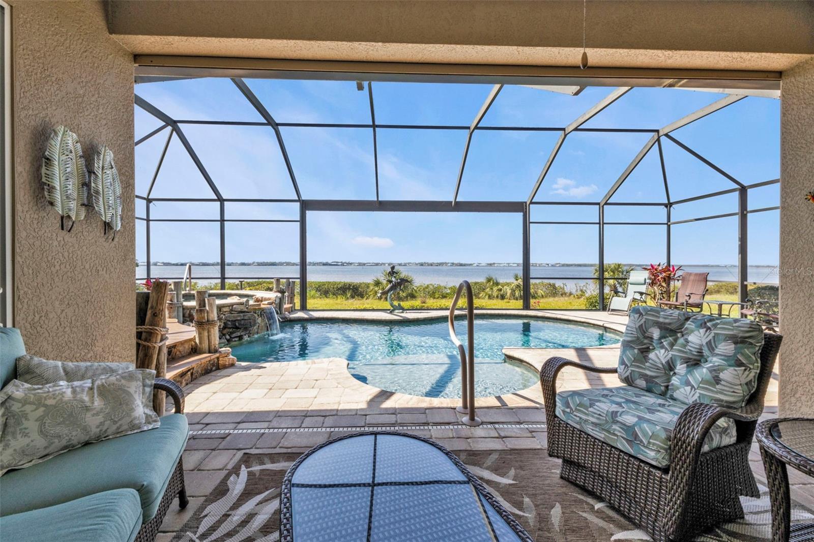 Photo of Listing #C7515796