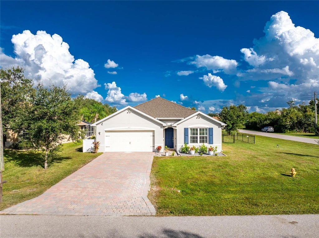 450 Porto Alegre Street, PUNTA GORDA
