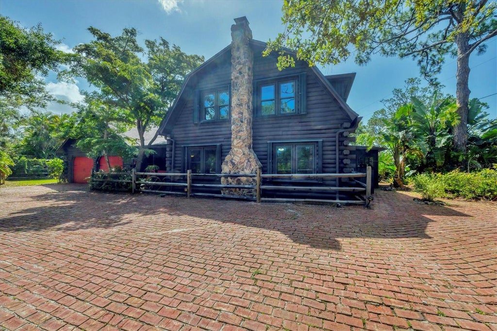 Listing photo for 1550 Bayshore Drive, ENGLEWOOD, FL