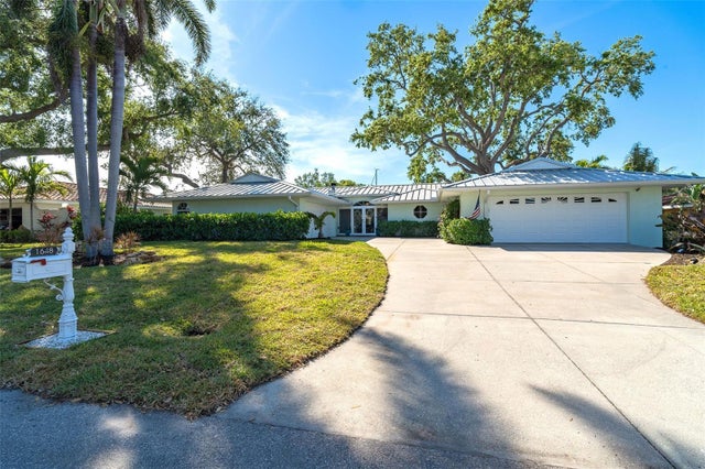 1648 Shelburne Lane, SARASOTA
