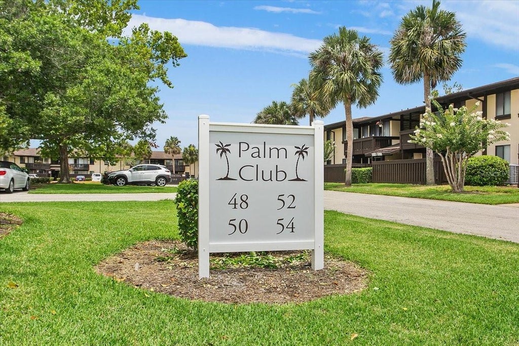 54 Club House Drive 107, PALM COAST
