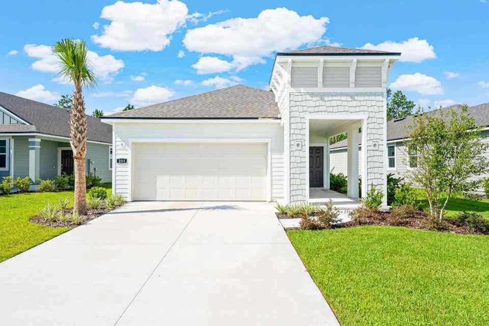 221 Montgomery Court, PALM COAST