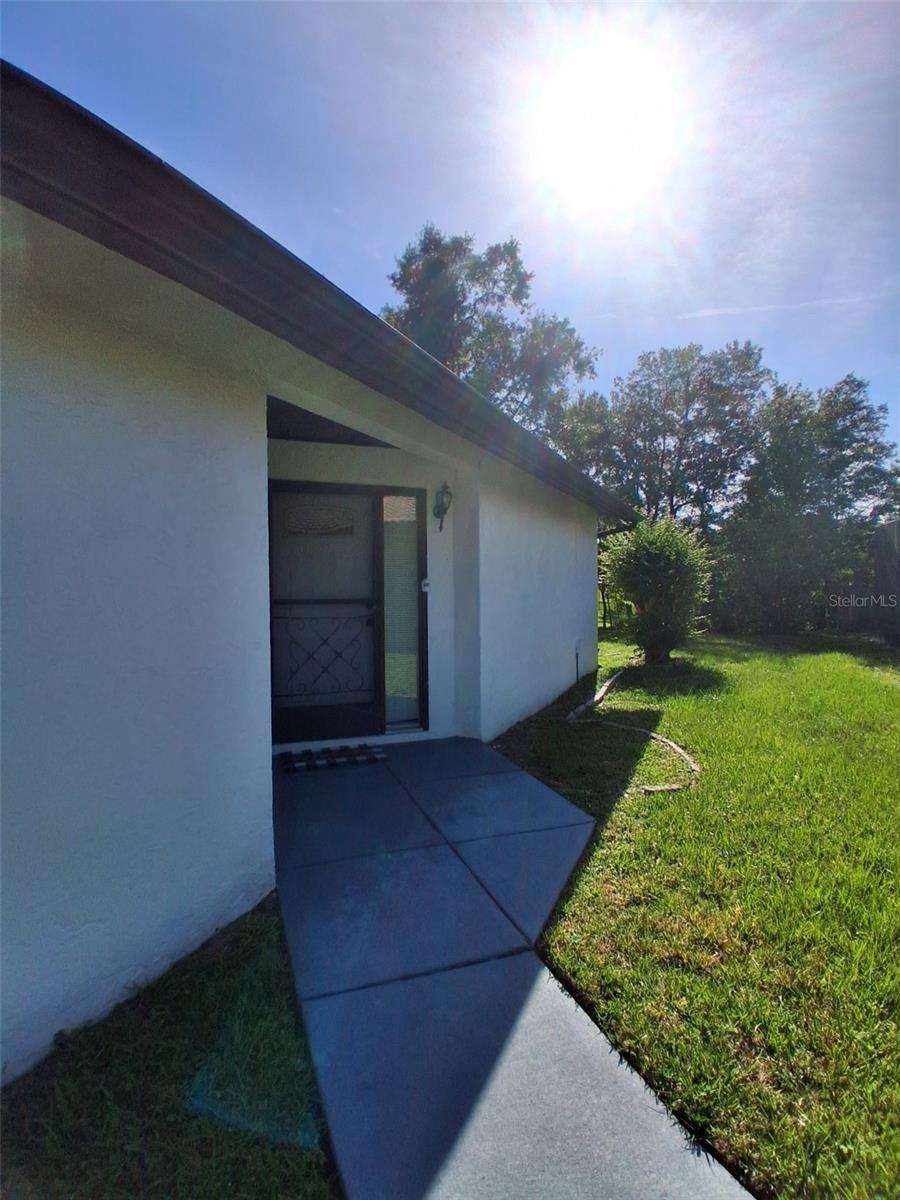 8 Lago Vista Place, PALM COAST