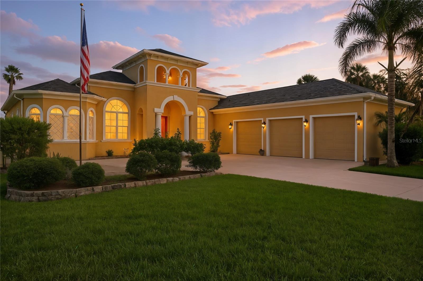 Photo of Listing #FC312923