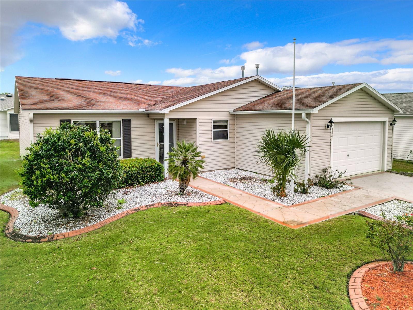 2361 East Gaffney Avenue, THE VILLAGES, FL 32162 G5080679 NV Realty Group