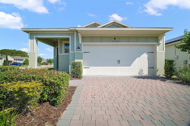17386 Blazing Star Circle, CLERMONT