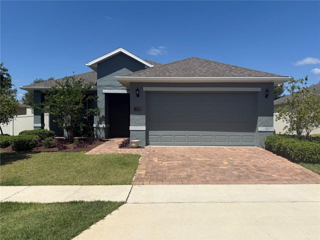 709 Calabria Way, HOWEY IN THE HILLS