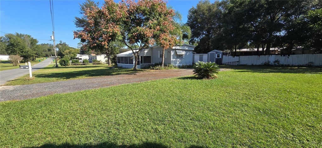 437 Quail Street, LADY LAKE