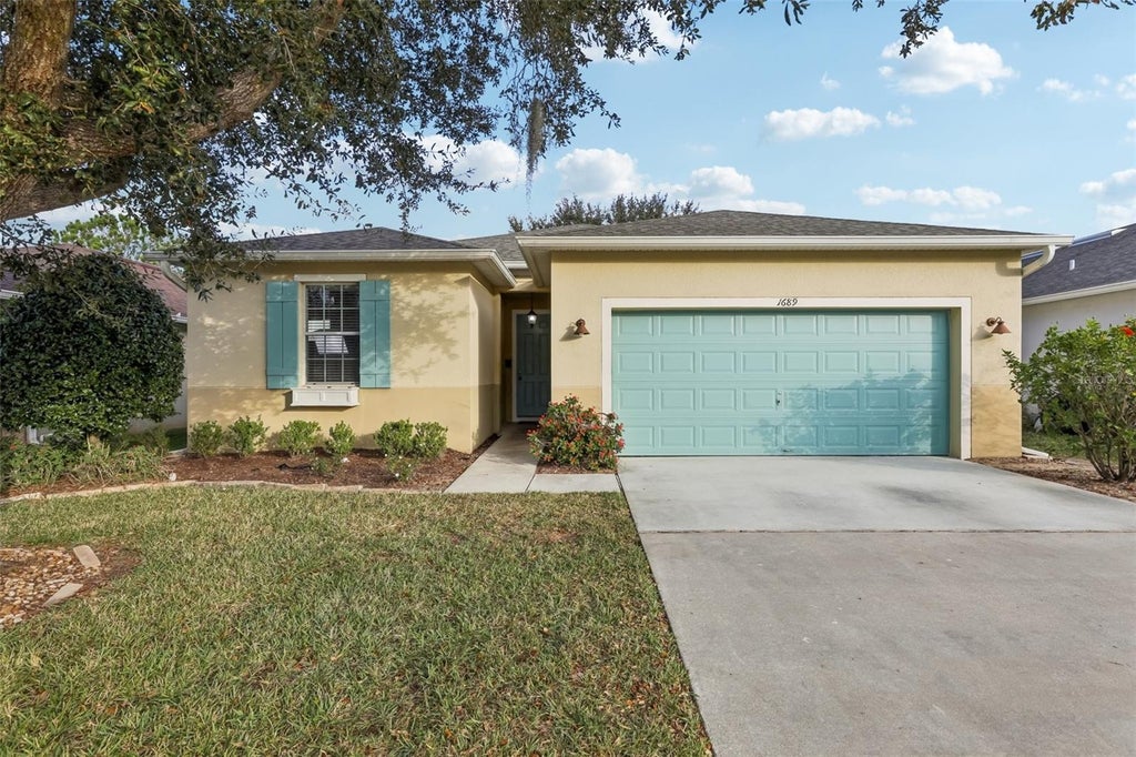 1689 Strathmore Circle, MOUNT DORA