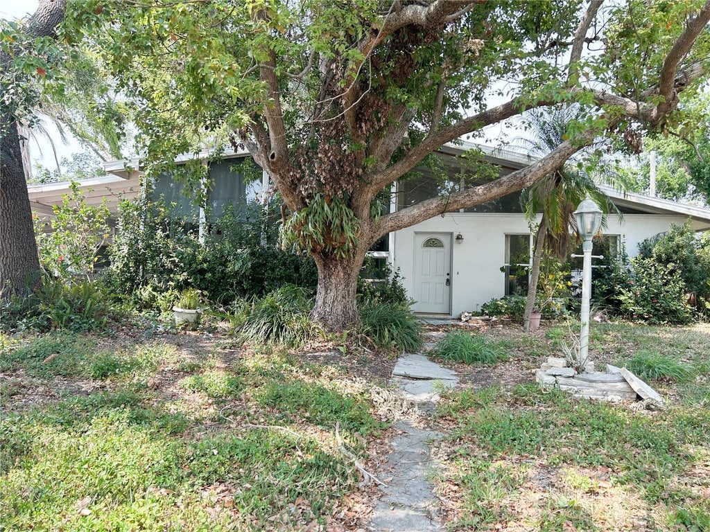 2415 Goldenrod Street, SARASOTA
