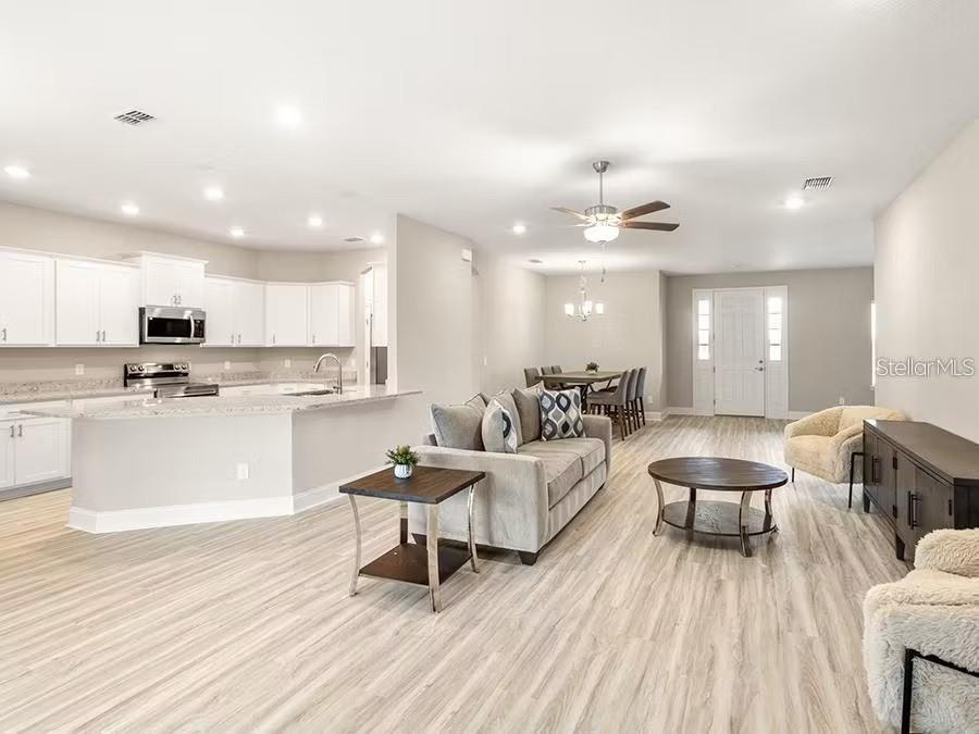 858 Cypress Creek Run ST CLOUD - Mfrl4954508 5 966f7d5c2c91a84aee57e7bc64f7a28f L