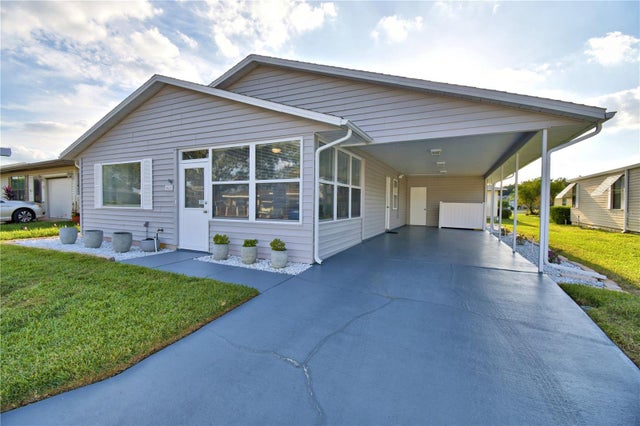 4823 Colonnades Circle W, LAKELAND