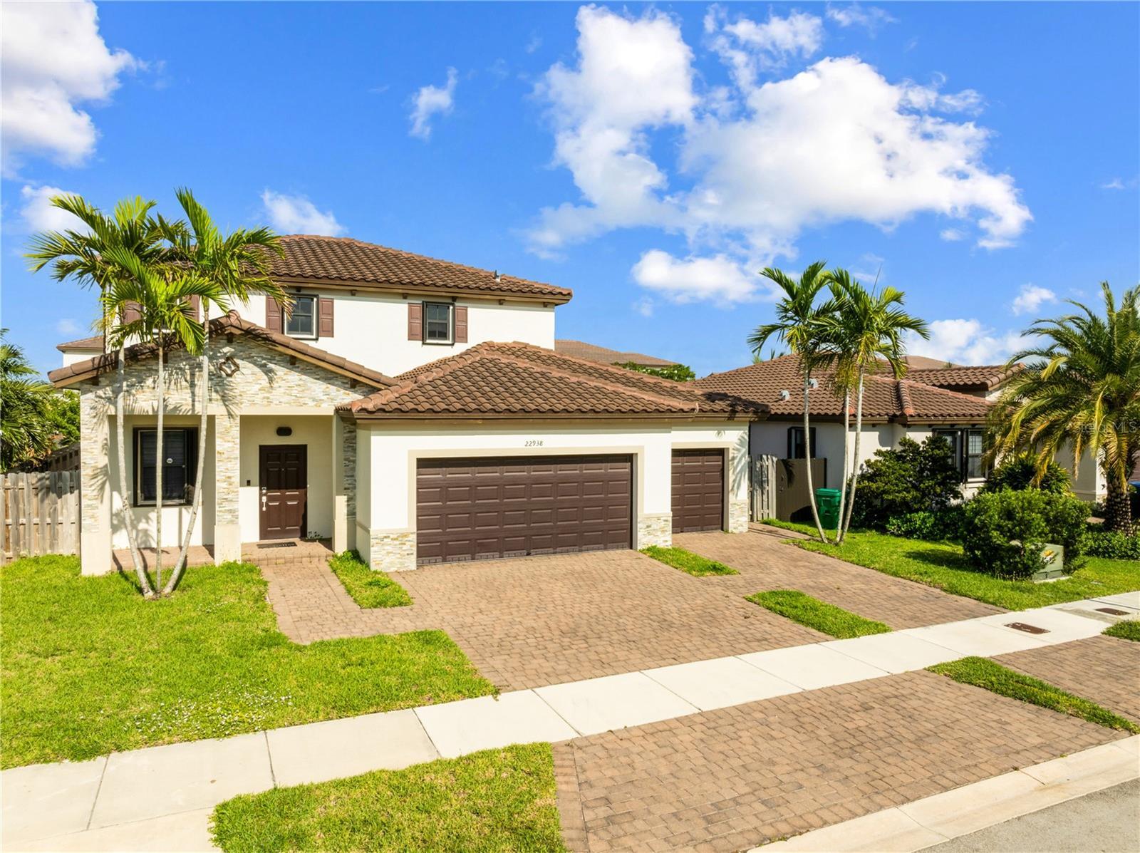 Photo of Listing #L4958354