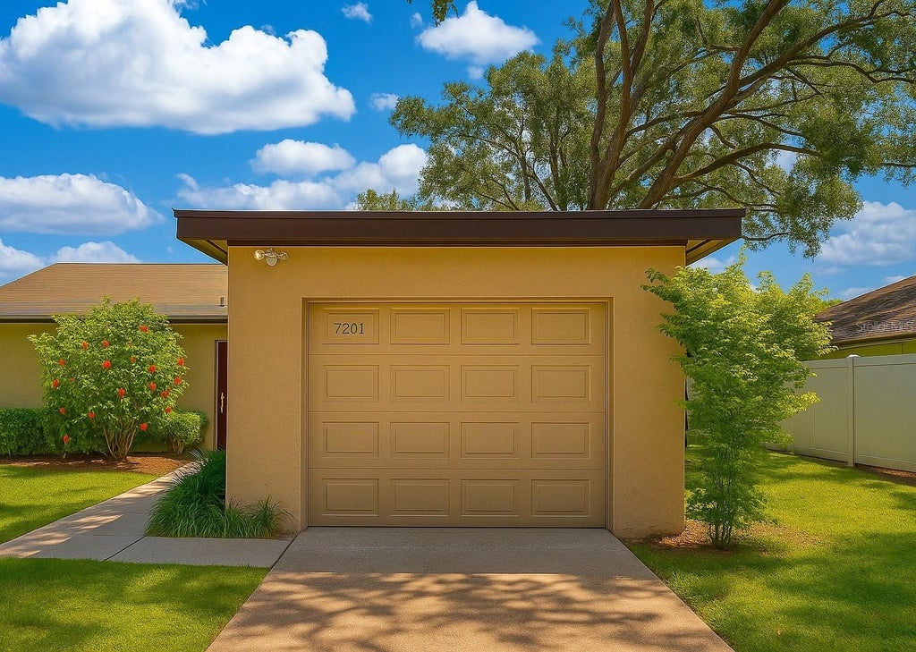 7201 Daiquiri Lane, TAMPA
