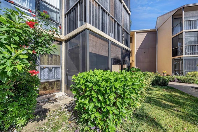 612 Bird Bay Drive S 118, VENICE