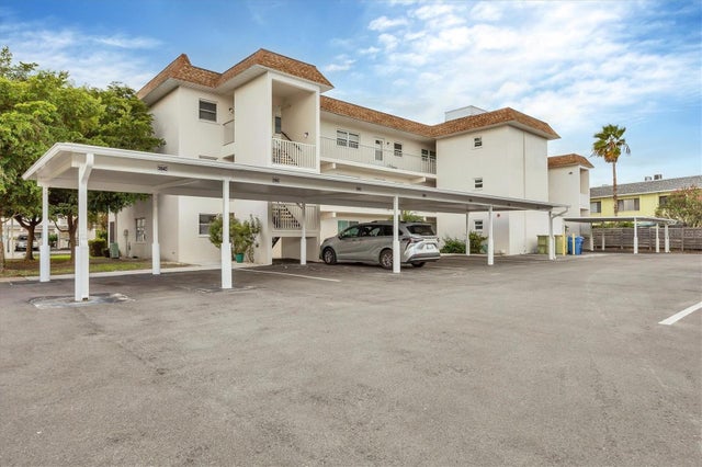 116 Vista Hermosa Circle 108c, SARASOTA