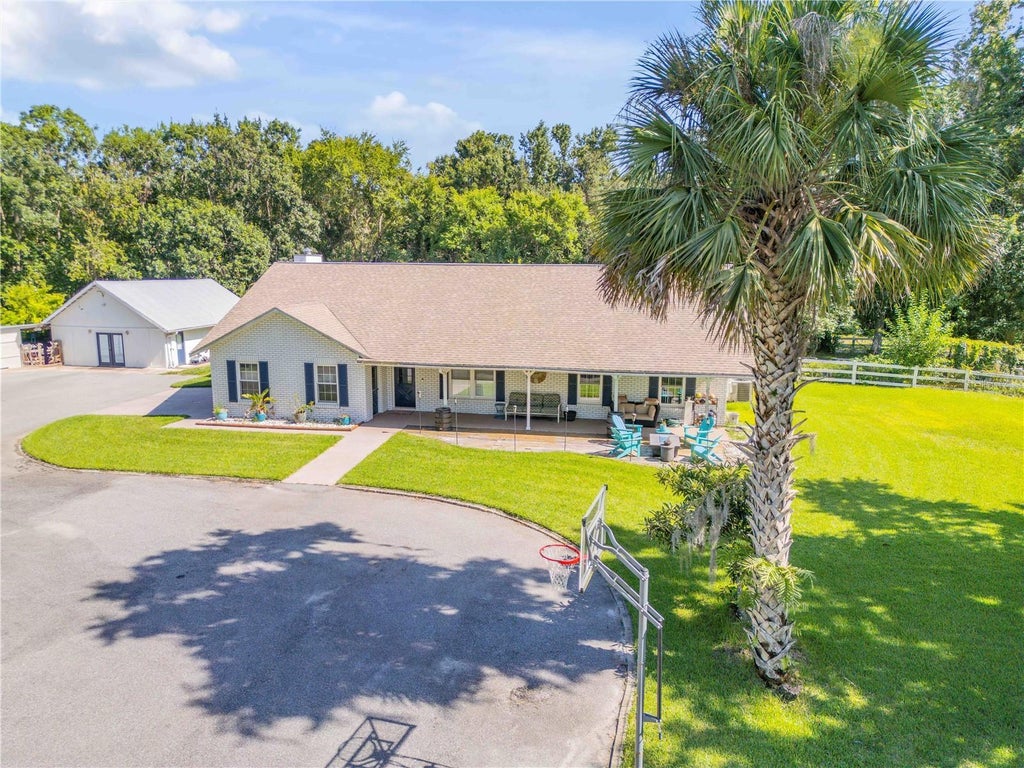 3080 Ragis Road, EDGEWATER