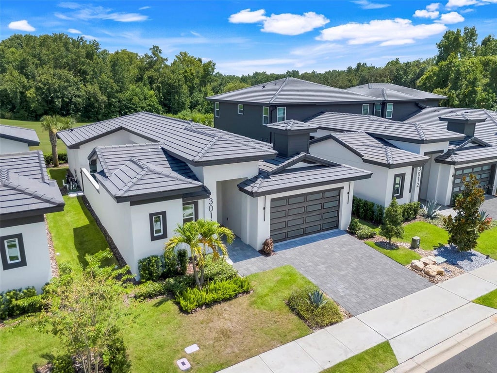 3016 Kensington Avenue, DAVENPORT