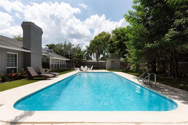 5233 Lake Howell Road, WINTER PARK