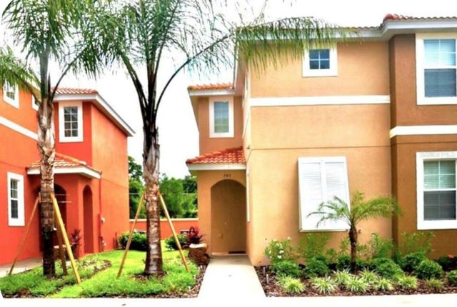 740 Las Fuentes Drive, KISSIMMEE