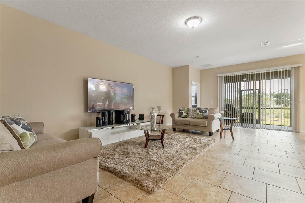 222 Drayton Ave, DAVENPORT DRAYTON WOODS AT PROVIDENCE. MLS O6175131