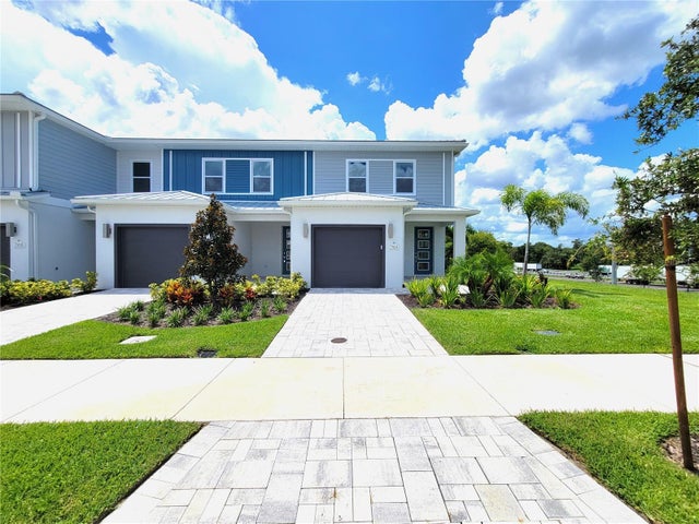 7924 Spectrum Drive, KISSIMMEE