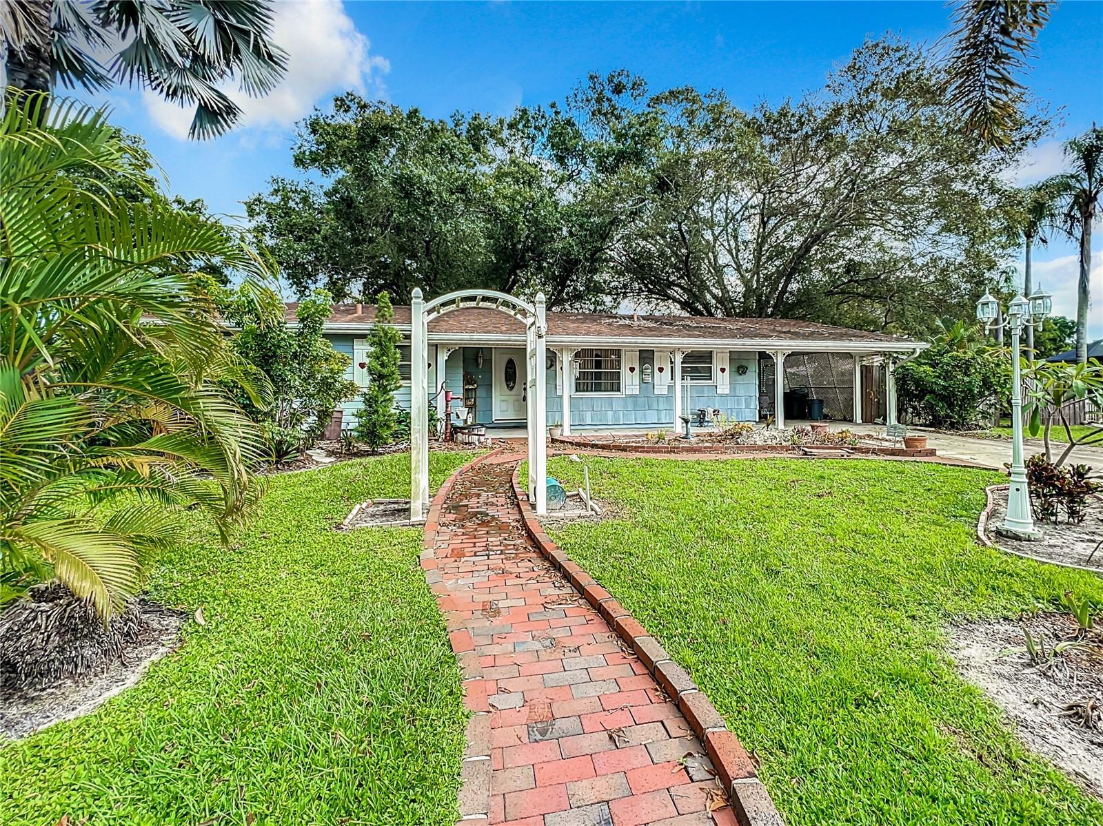 826 Lillian Ln, SARASOTA, FL MLS® O6247422