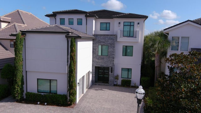 331 Muirfield Loop, REUNION