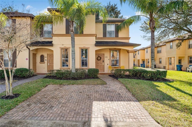 2735 Calabria Avenue N, DAVENPORT