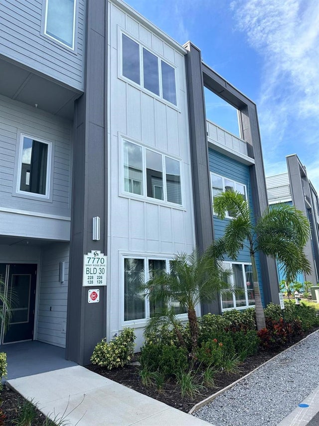 7770 Sandy Ridge Drive 126, REUNION