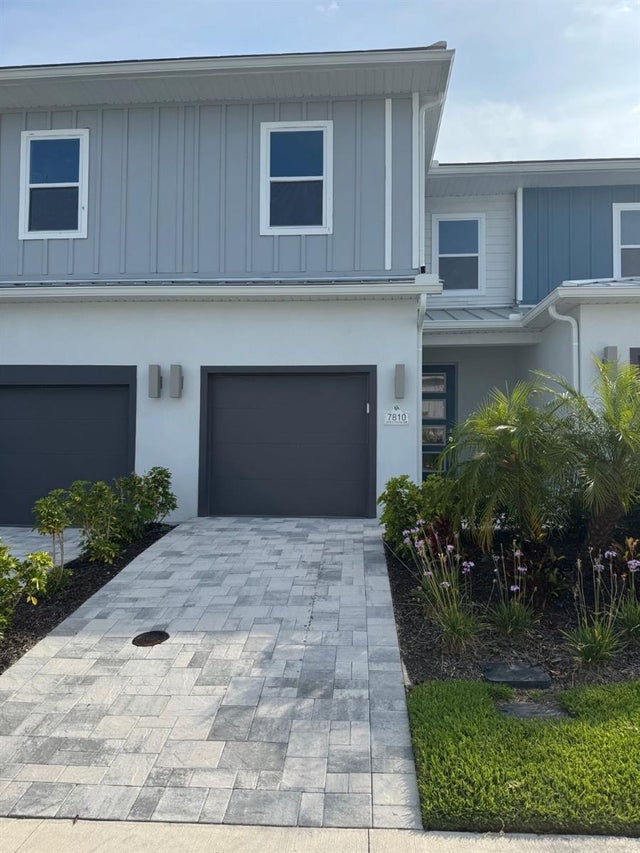 7810 Spectrum Drive, KISSIMMEE