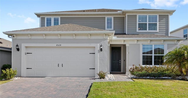 4528 Gliding Wave Street, WINTER GARDEN