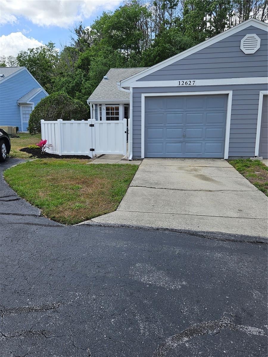 Photo of Listing #O6295636